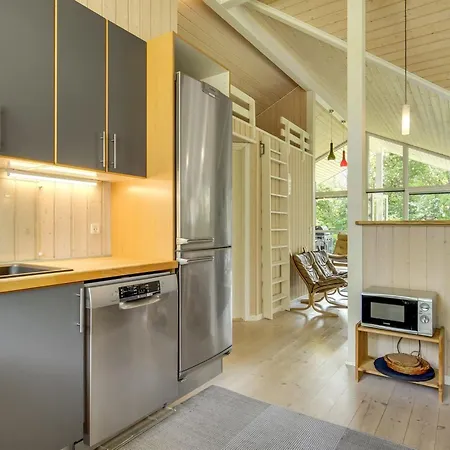 Anemone - 700m From The Sea By Interhome